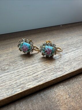 Vintage screw back clip on earrings